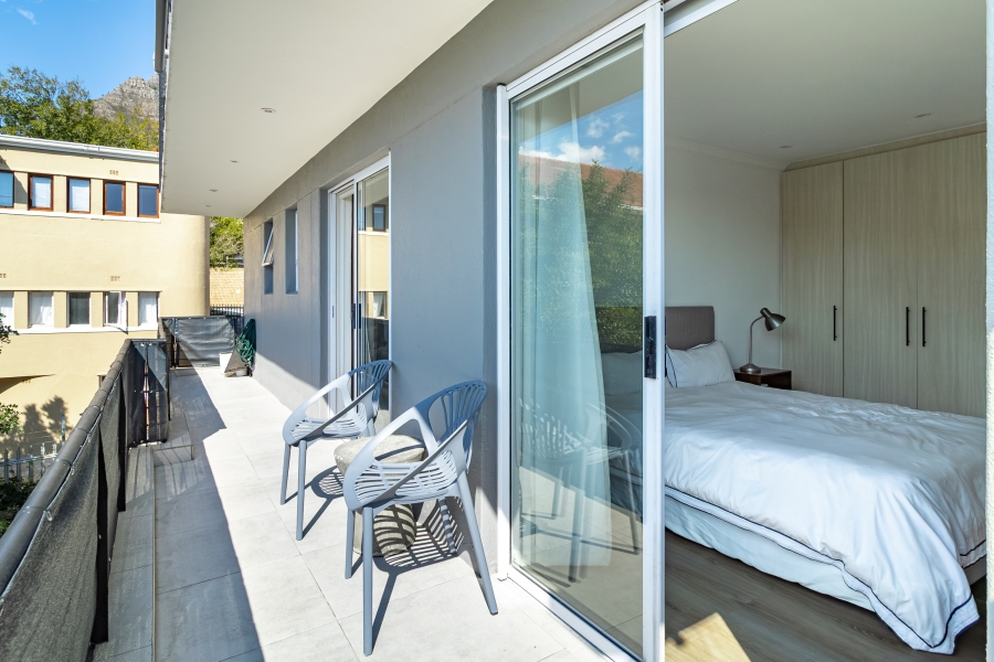 To Let 3 Bedroom Property for Rent in Vredehoek Western Cape